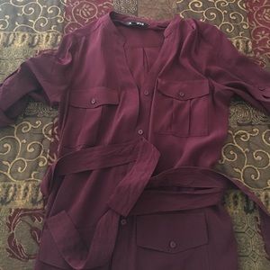 Dressy button down All the way tie in middle